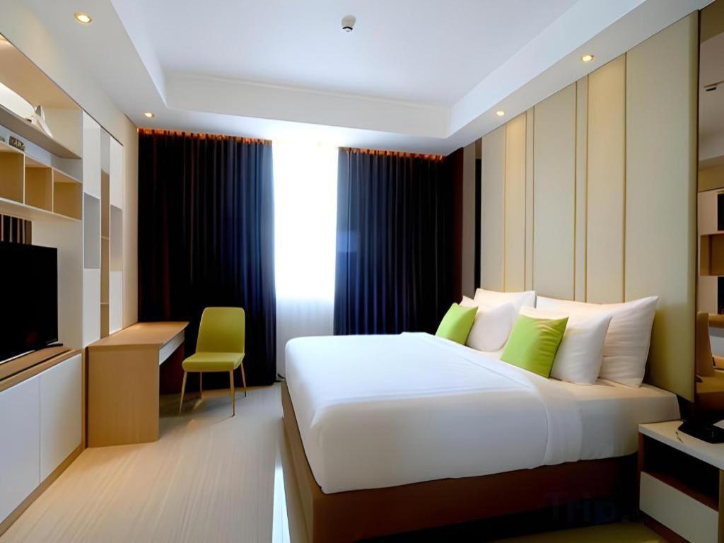 Hotel Dafam Pacific Caesar Surabaya Dış mekan fotoğraf