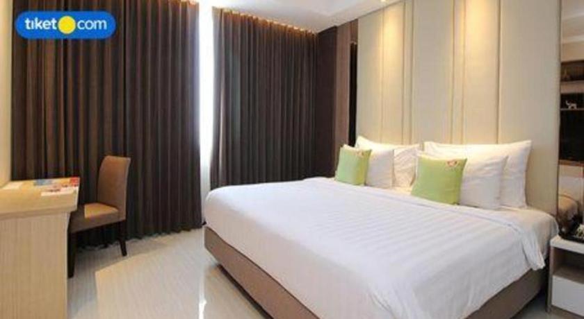 Hotel Dafam Pacific Caesar Surabaya Dış mekan fotoğraf