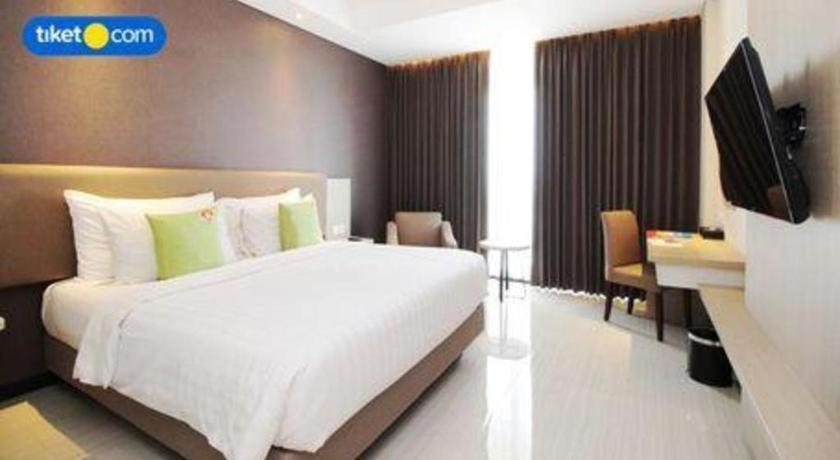 Hotel Dafam Pacific Caesar Surabaya Dış mekan fotoğraf